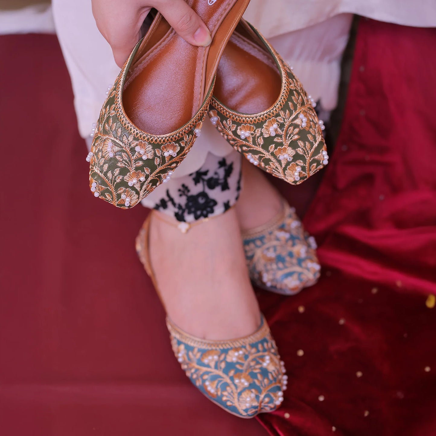 Sitara Silk Khussa