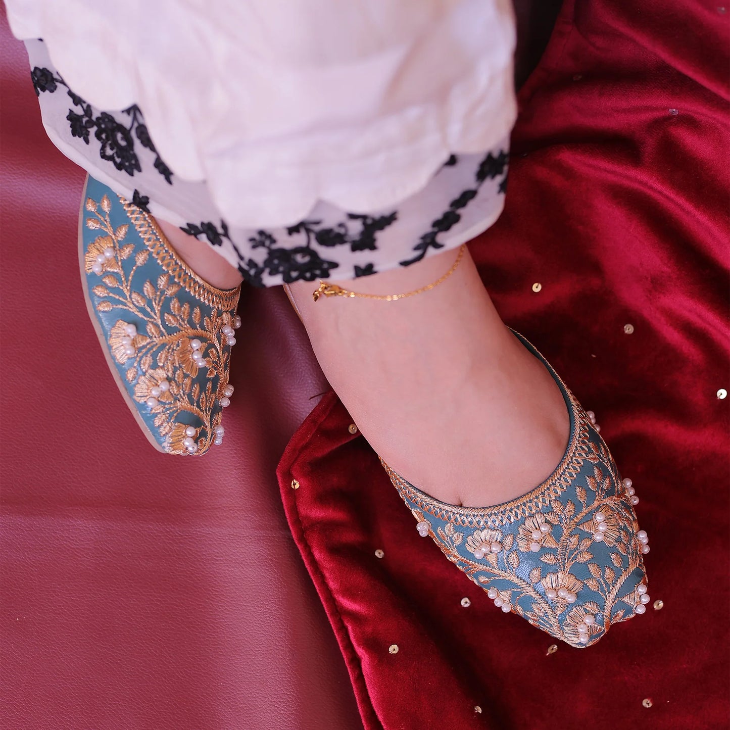 Sitara Silk Khussa