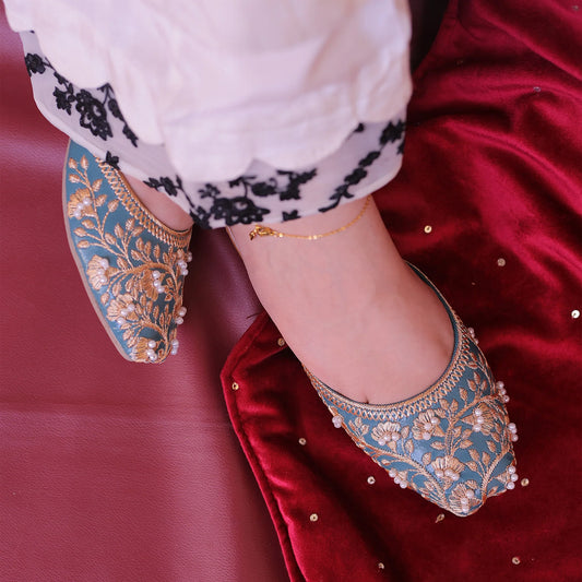 Sitara Silk Khussa