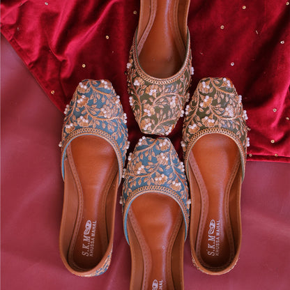 Sitara Silk Khussa